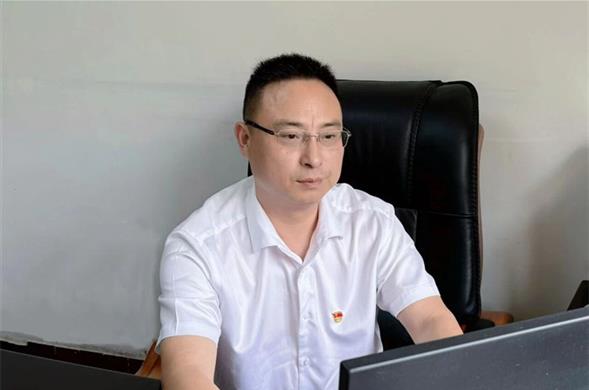 尊龙凯时集团2025年度“两优一先”风范展——优异党务事情者